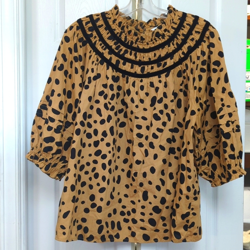 Crown & Ivy blouse